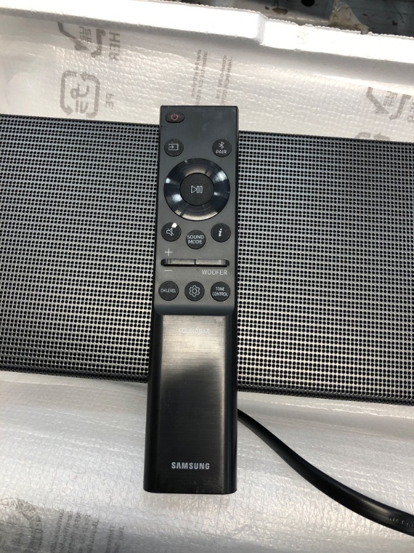 Photo 1 of SAMSUNG HW-Q800B/ZA 5.1.2ch Soundbar w/ Wireless Dolby Atmos, DTS:X, Q Symphony, SpaceFit Sound, Built In Voice Assistant, AirPlay 2, Game Pro Mode, Tap Sound, 2022 HW-Q800B Soundbar