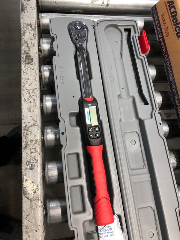 Photo 2 of ACDelco ARM601-4 1/2” (14.8 to 147.5 ft-lbs.) Heavy Duty Digital Torque Wrench with Buzzer and LED Flash Notification – ISO 6789 Standards with Certificate of Calibration