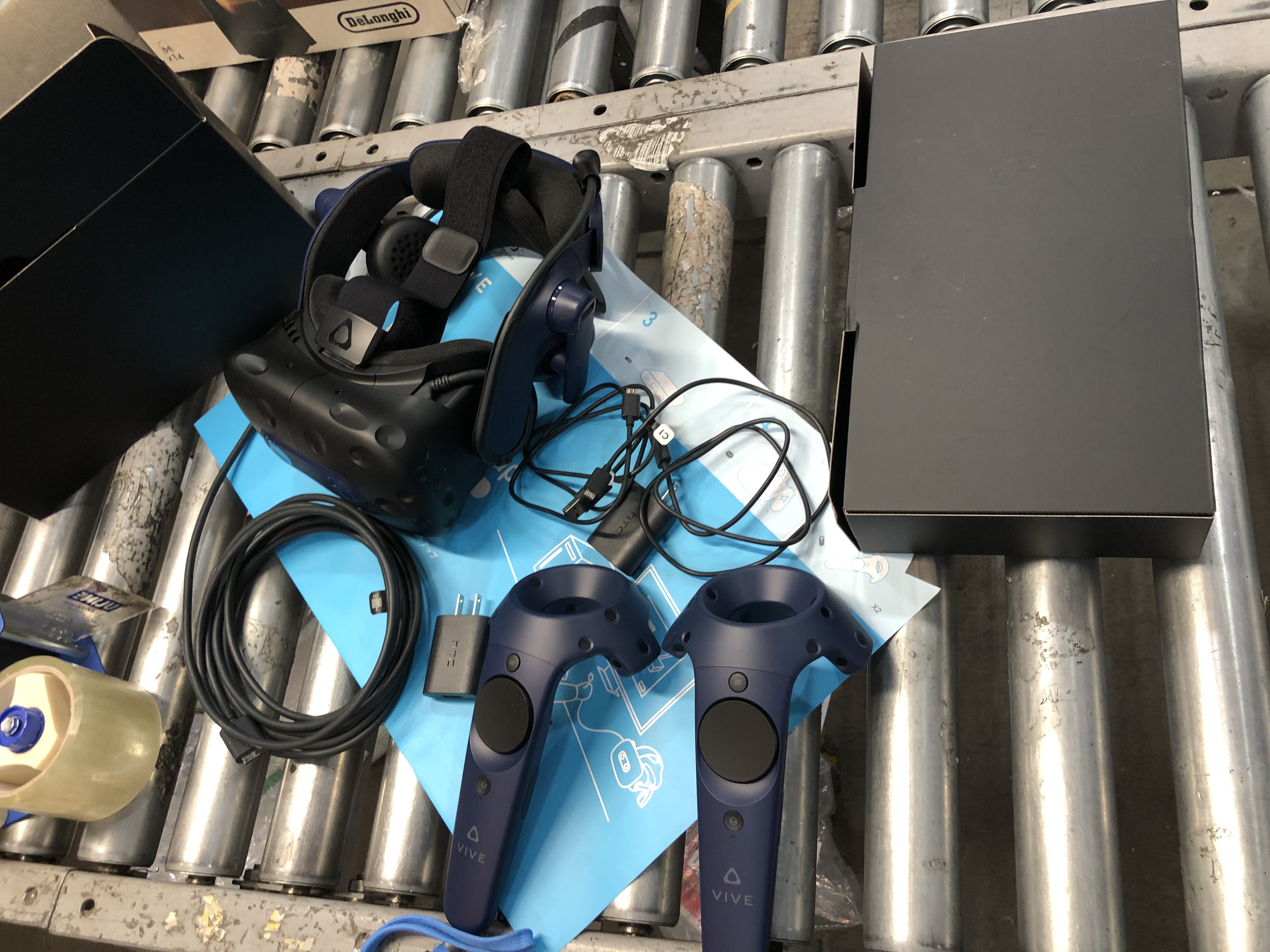 Photo 8 of ***PARTS ONLY*** HTC VIVE Pro 2 Virtual Reality System + 12 month Viveport subscription Full System