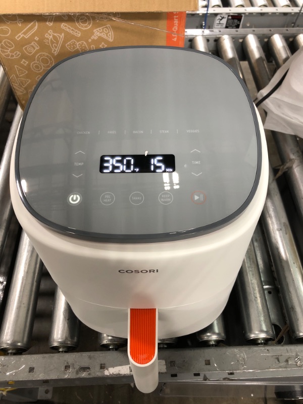 Photo 2 of COSORI Air Fryer 4 Qt, 7 Cooking Functions Airfryer, 150+ Recipes on Free App, 97% less fat Freidora de Aire, Dishwasher-safe, Designed for 1-3 People, Lite 4.0-Quart Smart Air Fryer, White 4 Qt White