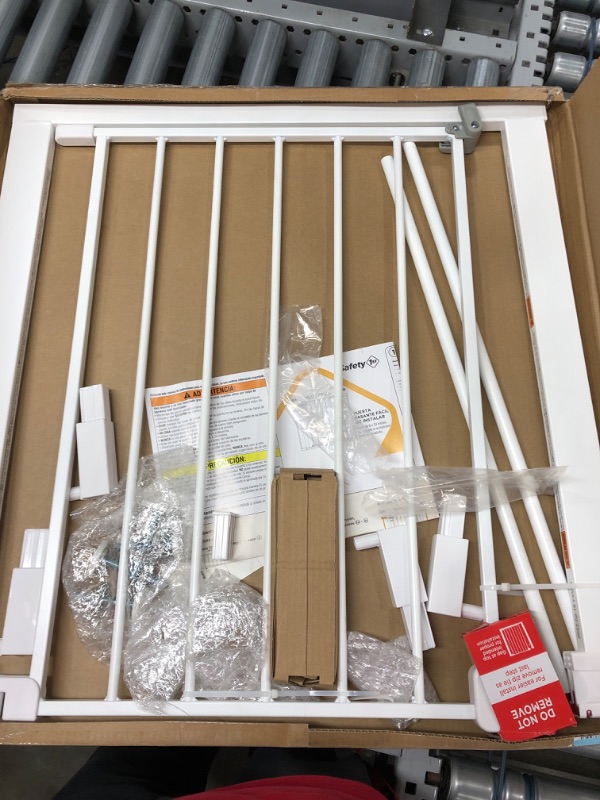 Photo 2 of Safety 1st Easy Install 28" Walk Thru Gate, Fits Between 29" and 38" 38x28 Inch (Pack of 1) Original Size White