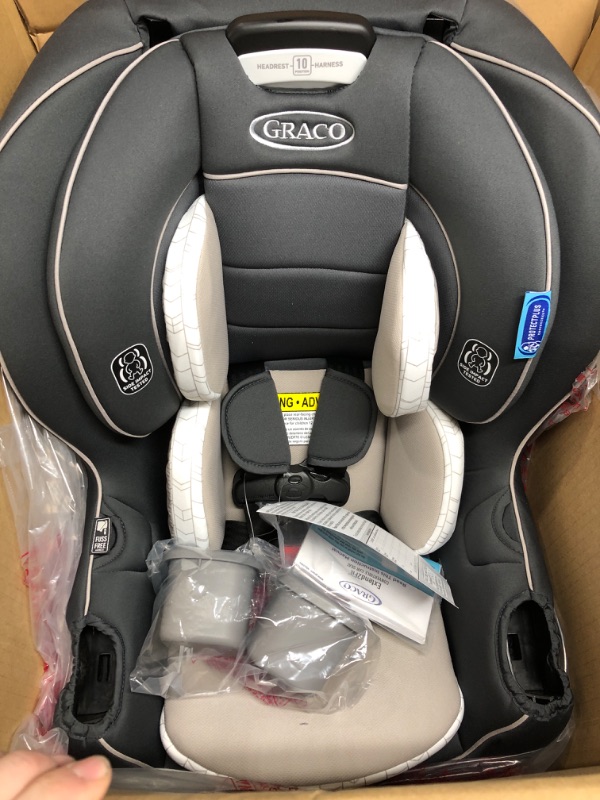 Photo 2 of Graco Extend2Fit Convertible Car Seat | Ride Rear Facing Longer with Extend2Fit, Redmond 2-in-1 Redmond