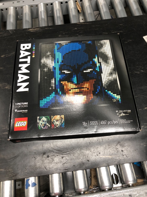 Photo 2 of LEGO Art Jim Lee Batman Collection 31205 Wall Décor Building Set for Adults (4,167 Pieces)