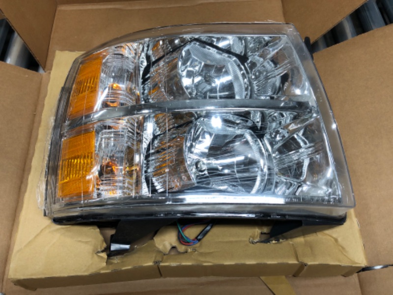 Photo 2 of Dorman 1591941 Passenger Side Headlight Assembly Compatible with Select Chevrolet Models