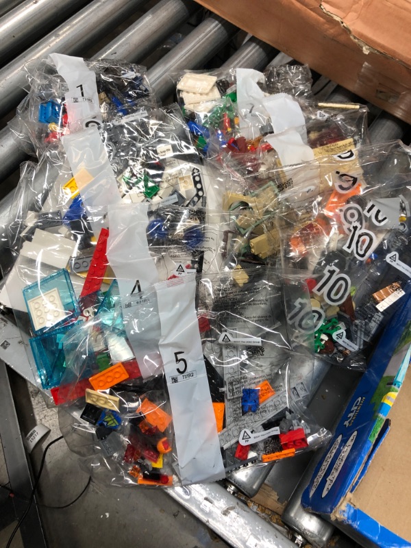 Photo 1 of LEGO City Town Center 60292 Building Kit; Cool Building Toy for Kids, New 2021 (790 Pieces) Frustration-Free Packaging