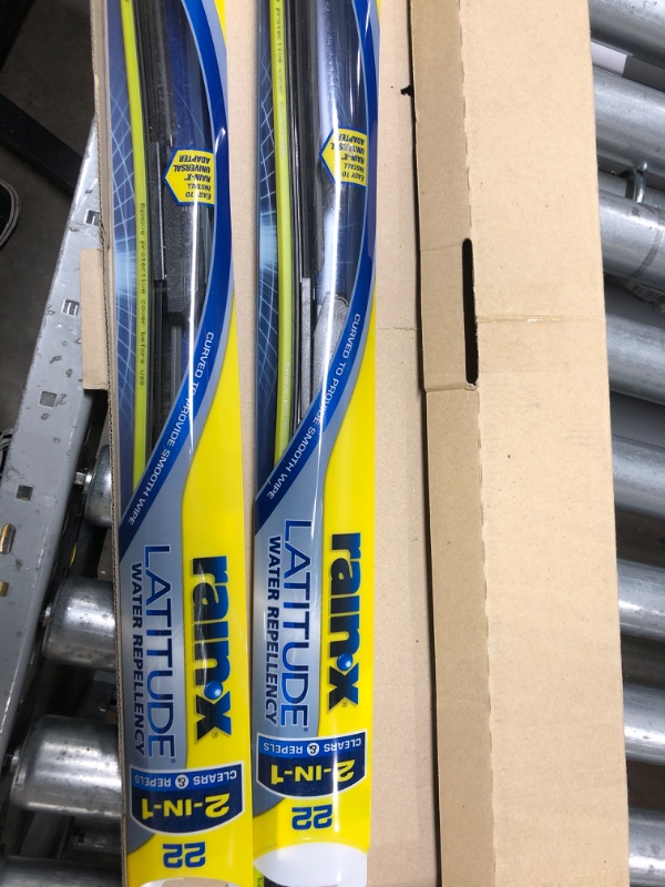 Photo 2 of Rain-X 810165 Latitude 2-In-1 Water Repellent Wiper Blades, 22 Inch Windshield Wipers (Pack Of 2), Automotive Replacement Windshield Wiper Blades With Patented Rain-X Water Repellency Formula 22" 2 Pack Wiper Blades