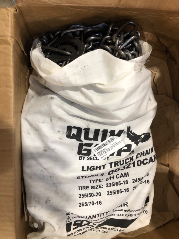 Photo 2 of Security Chain Company QG3210CAM Quik Grip Wide Base Type CAM-DH Light Truck Tire Traction Chain - Set of 2