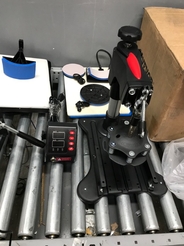 Photo 1 of VEVOR Heat Press, 5 in 1 Heat Press Machine Machine 12x15, Clamshell Sublimation Transfer Printer Fast Heat-up, Digital Precise Temperature Control, Vinyl Heat Press for T-Shirt Plate Mug Cup, 900W