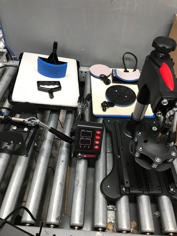 Photo 1 of VEVOR Heat Press, 5 in 1 Heat Press Machine Machine 12x15, Clamshell Sublimation Transfer Printer Fast Heat-up, Digital Precise Temperature Control, Vinyl Heat Press for T-Shirt Plate Mug Cup, 900W