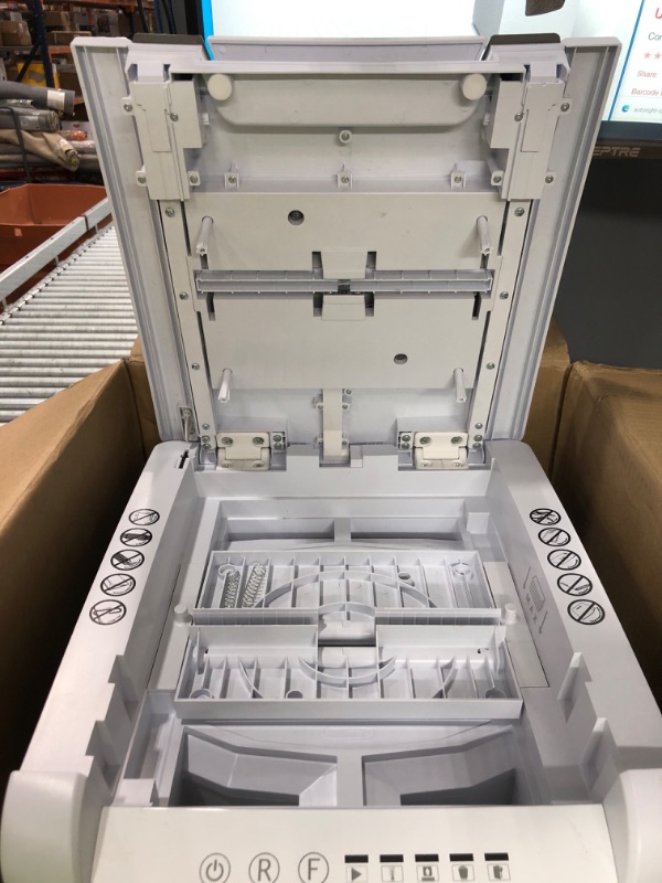 Photo 3 of Kensington OfficeAssist Auto Feed Shredder A1500-HS Anti-Jam Micro Cut (K52050AM)