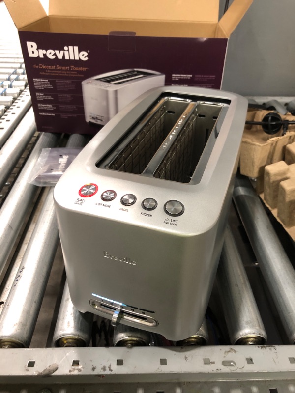 Photo 2 of Breville BTA830XL Residential Toasters
