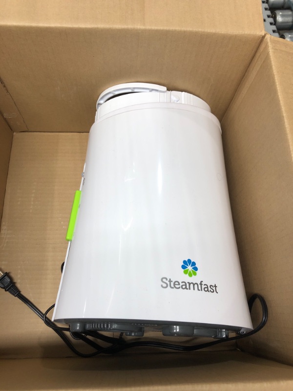 Photo 1 of Steamfast SF-920 Warm Mist Aromatherapy Humidifier
