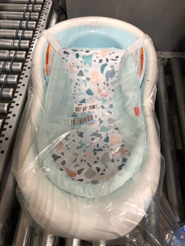 Photo 1 of Fisher-Price 4-in-1 Sling 'N Seat Baby Bath Tub, Ocean Sands
