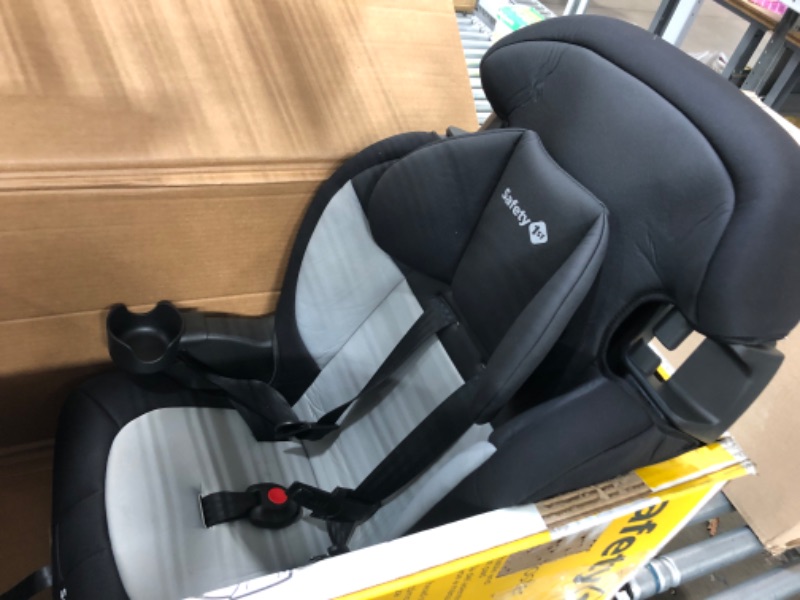 Photo 3 of **USED**
Safety 1st Grand 2-in-1 Booster Car SEAT, Black Sparrow