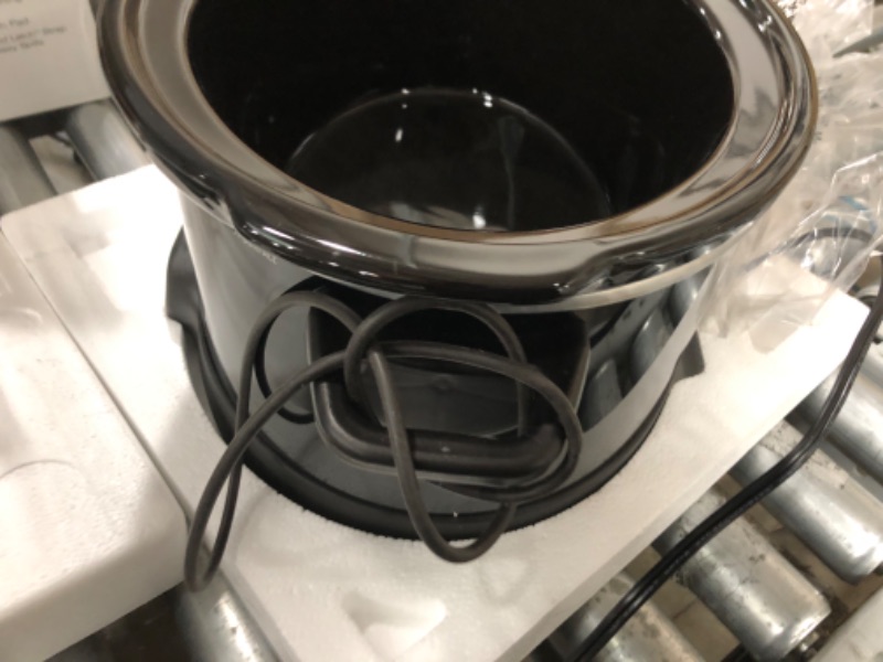 Photo 4 of **used**
Hamilton Beach Programmable Slow Cooker with Three Temperature Settings, 7-Quart + Lid Latch Strap, Black & 4-Quart Programmable Slow Cooker With Dishwasher-Safe Crock and Lid, Silver (33443)