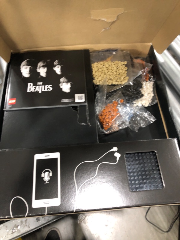 Photo 1 of Art The Beatles Building Blocks Model - Led Light kit Compatible with Lego 31198 