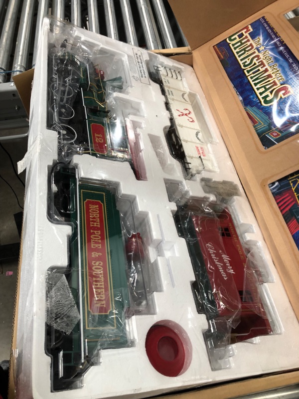 Photo 2 of **SEE NOTE** Bachmann Trains - Night Before Christmas Ready To Run Electric Train Set - Large "G" Scale