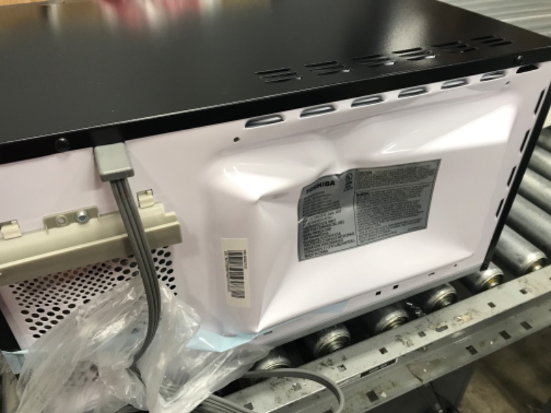 Photo 1 of TOSHIBA ML2-EM09PA(BS) Small Countertop Microwave Oven With 6 Auto Menus, Kitchen Essentials, Mute Function & ECO Mode, 0.9 Cu Ft, 10.6 Inch Removable Turntable, 900W, Black Color 0.9 Cu.Ft.