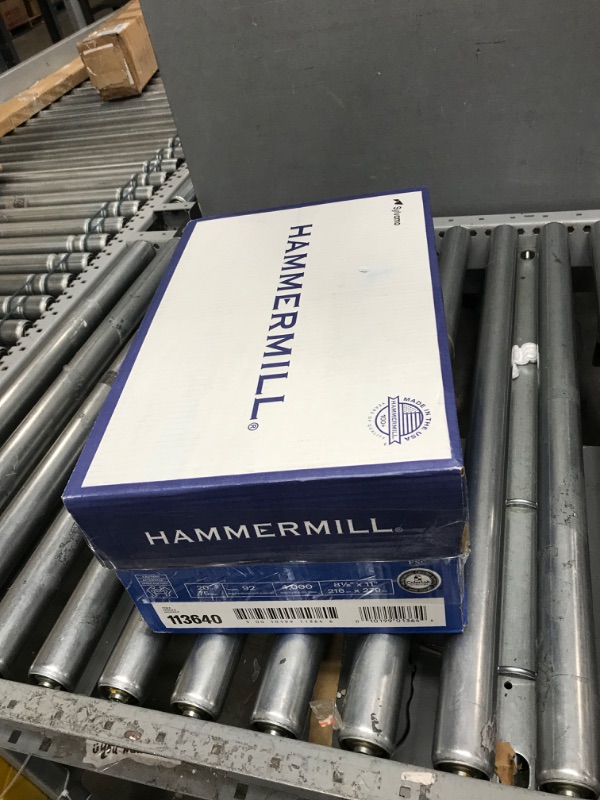 Photo 1 of Hammermill Printer Paper 20lb Copy Paper 8.5 X 11, 8 Ream 4,000 Sheets 92 Bright
