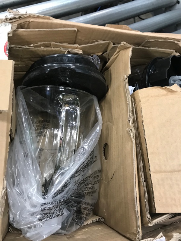 Photo 3 of ***PARTS ONLY*** Hamilton Beach Power Elite Blender with 40oz Glass Jar and 3-Cup Vegetable Chopper, 12 Functions for Puree, Ice Crush, Shakes and Smoothies, Black and Stainless Steel (58149)