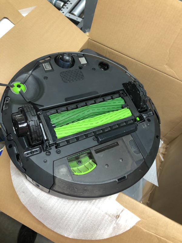 Photo 7 of iRobot® Roomba Combo™ j7+ Self-Emptying Robot Vacuum & Mop - Automatically vacuums and mops without needing to avoid carpets, Identifies & Avoids Obstacles, Smart Mapping, Alexa, Ideal for Pets