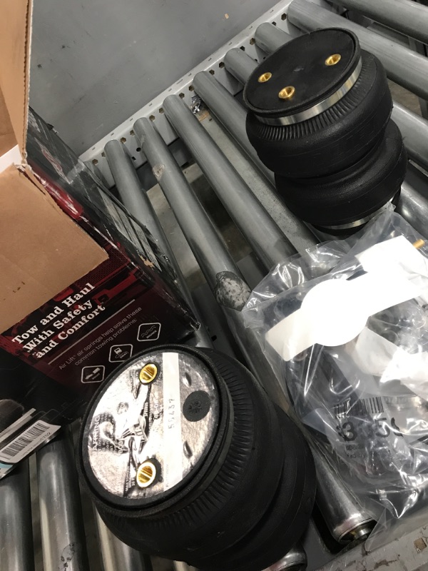 Photo 2 of Air Lift 88341 LoadLifter 5000 Ultimate Air Suspension Kit
