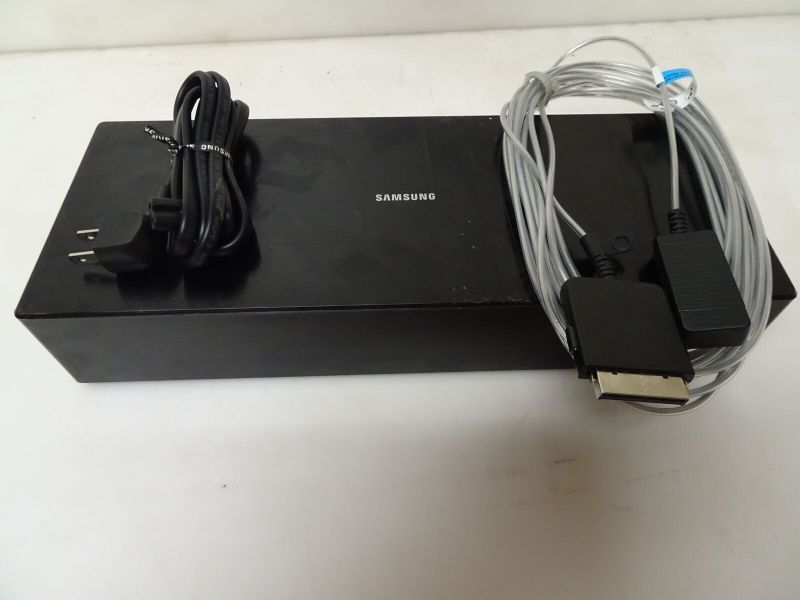 Photo 1 of Samsung 55"  One Connect with Cords BN96-54413P-USED, (SOC1001B)
