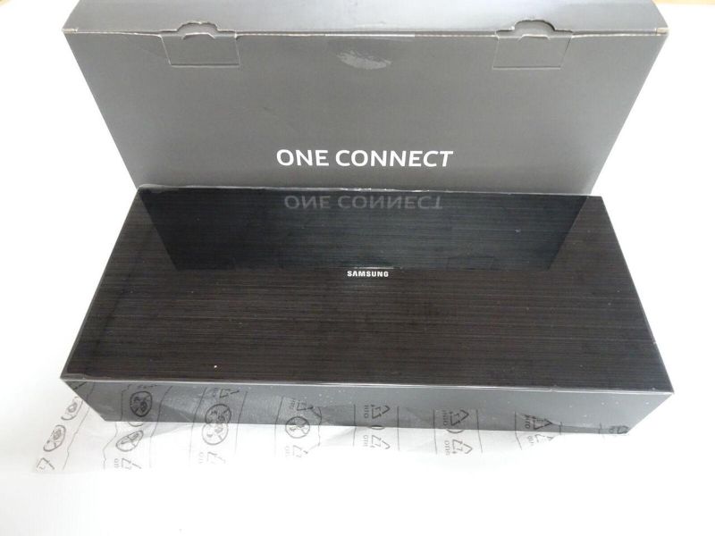 Photo 1 of Samsung One Connect BN96-- COMES WITH POWER CORD AND ONE CONNECT CABLE 
