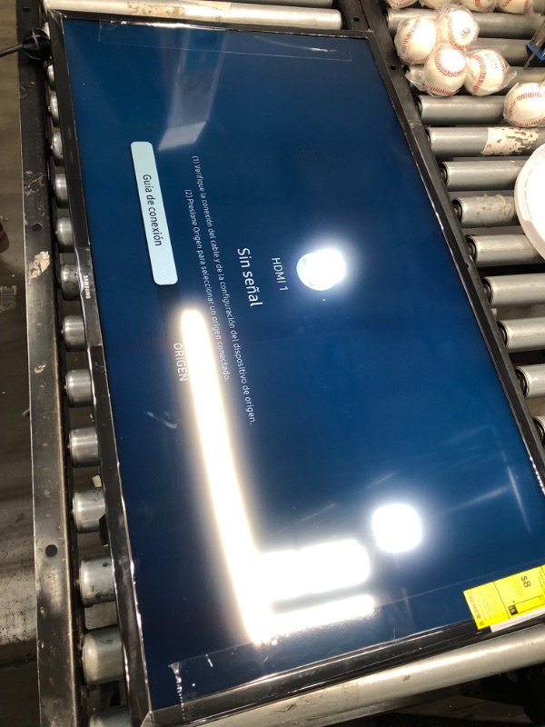 Photo 4 of SAMSUNG 40-inch Class LED Smart FHD TV 1080P (UN40N5200AFXZA, 2019 Model)
