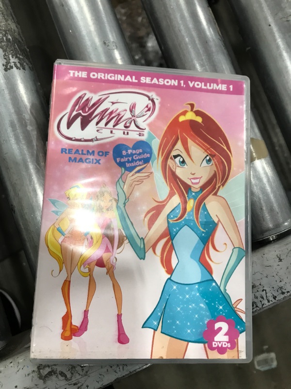 Photo 3 of **SCRATCHED DISCS** Winx Club: Realm of Magix: The Original Season 1, Volume 1