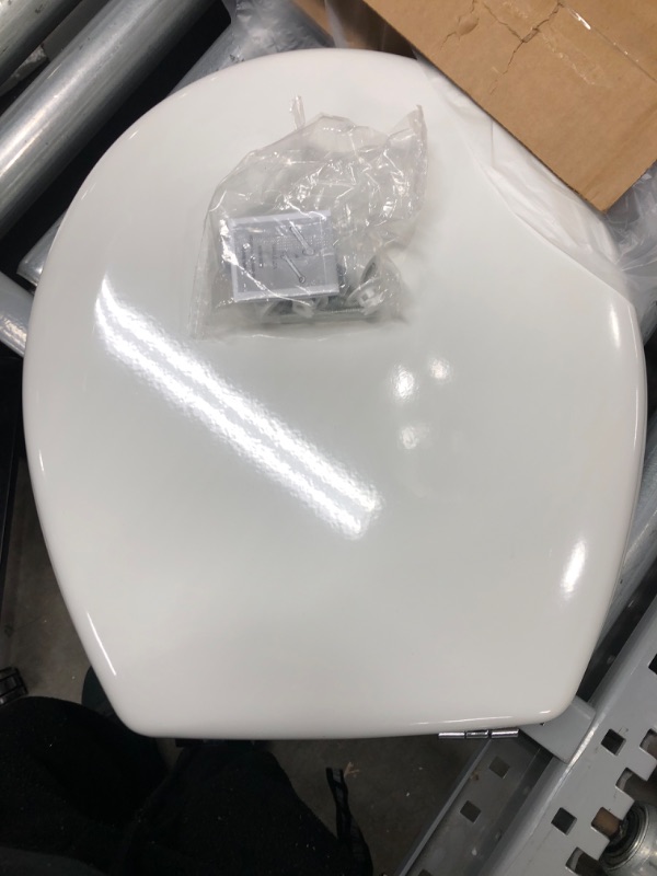 Photo 2 of Bemis Mfg Mayfair Toilet Seat Rnd Wh/Chrm
