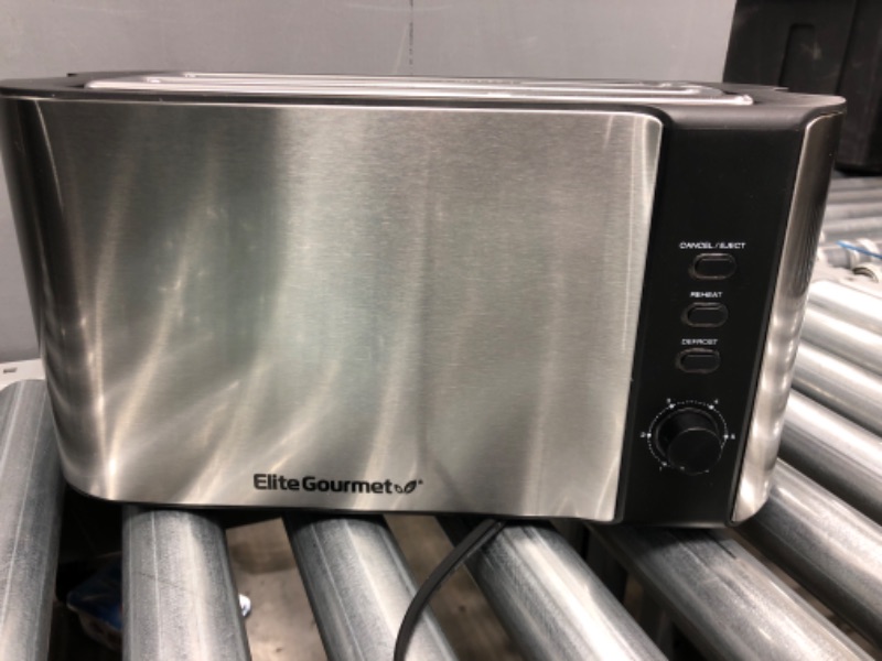 Photo 3 of Elite Gourmet ECT-3100 Long Slot 4 Slice Toaster, Reheat, 6 Toast Settings, Defrost, Cancel Functions, Built-in Warming Rack, Extra Wide Slots for Bagels & Waffles, Stainless Steel & Black 4 Slice Stainless Steel and Black
**Tested**