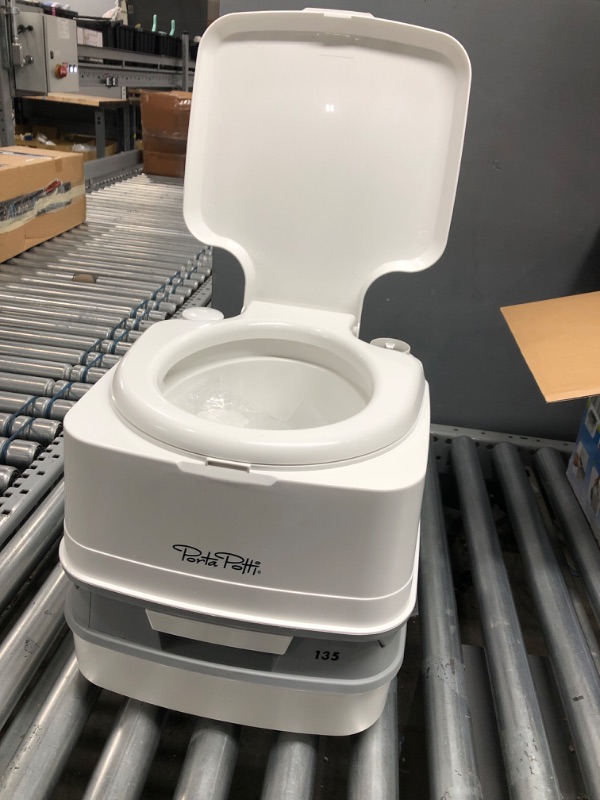 Photo 2 of Thetford 92860 Porta Potti 135 , White