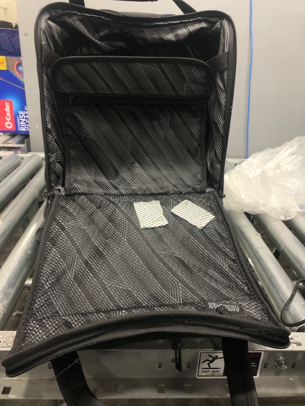 Photo 3 of American Tourister Zoom Turbo Softside Expandable Spinner Wheel Luggage, Black, Underseater Underseater black