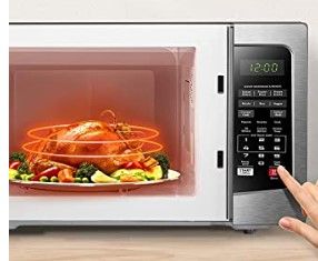 Photo 1 of  POWERS ON , TOSHIBA EM131A5C-SS Countertop Microwave Oven