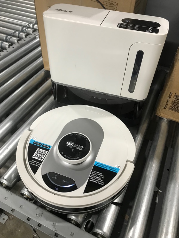 Photo 2 of -USED FOR PARTS- 
Shark AI Ultra Robot Vacuum, with Matrix Clean, Home Mapping, 60-Day Capacity Bagless Self Empty Base, Perfect for Pet Hair, Wifi, Works with Alexa, Black/Silver
