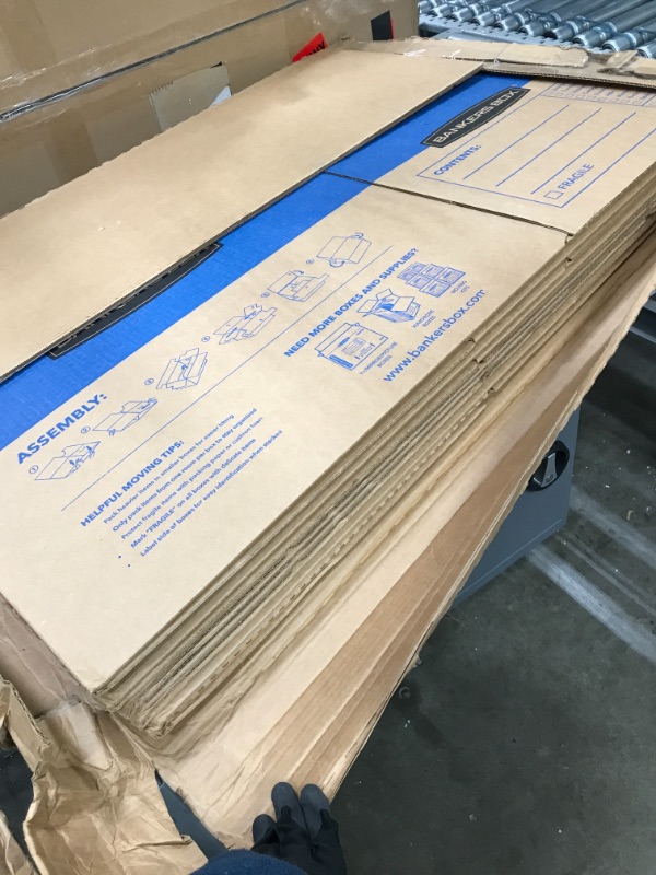 Photo 1 of Bankers Box® SmoothMove 24" x 18" x 18" Moving Box, Blue/Kraft, 6/Bundle (0062901)