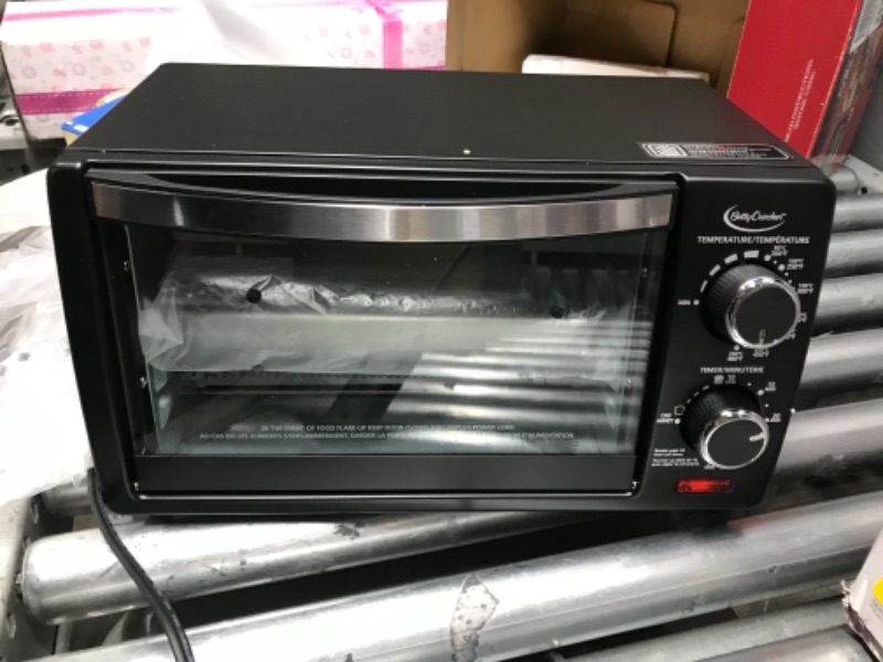 Photo 3 of Betty Crocker Compact Toaster Oven, Pizza Oven with Toast & Bake, 2 Slice Toaster with Top & Bottom Heaters, Kitchen Countertop Oven