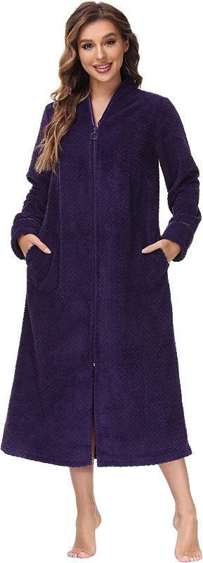 Photo 1 of INK+IVY Embossed Plush Front Zipper Robe for Women - S
