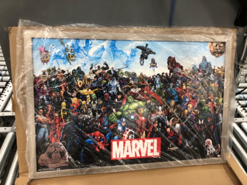 Photo 1 of 2'.5'x4' Marvel Framed Poster 