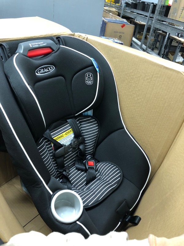 Photo 2 of Graco Admiral 65 Convertible Car Seat, Studio
