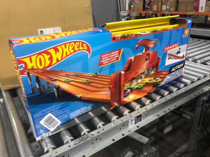 Photo 2 of ?Hot Wheels Track Set with 6 1:64 Scale Toy Cars and 6-Lane Race Track, Includes Track Storage and Lights and Sounds, Super 6-Lane Raceway ???