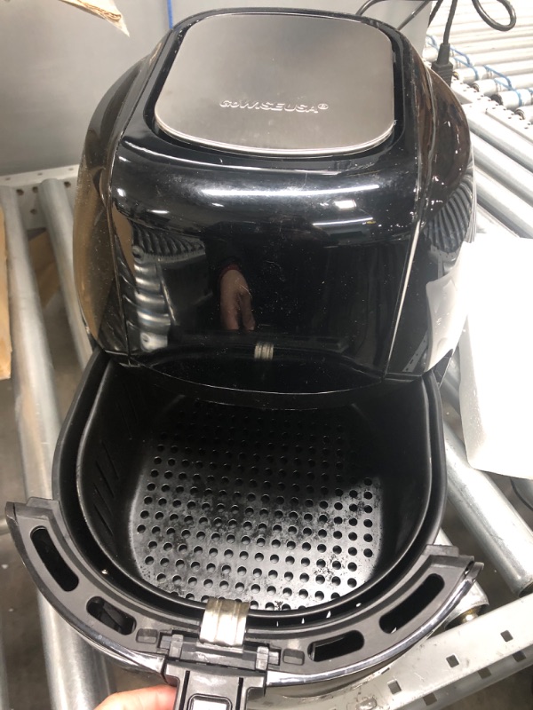 Photo 4 of 8-in-1 5.8 Qt. Black Electric Air Fryer with Recipe Book