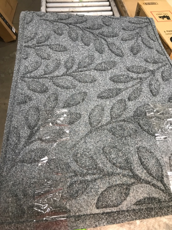 Photo 2 of 
Bungalow Flooring Waterhog Door Mat, 2' x 3', Made in USA, Durable and Decorative Floor Covering, Skid Resistant, Indoor/Outdoor, Water-Trapping,...
Size:2 x 3 Feet
Color:Medium Grey