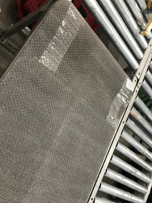 Photo 1 of 2ft x 3ft bathroom rug, GREY 