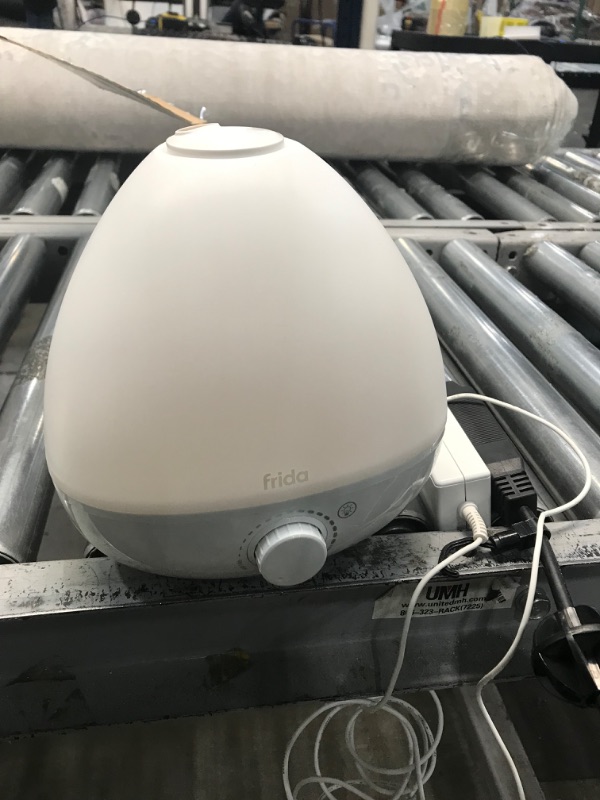 Photo 2 of DOES NOT FUNCTION Frida Baby Fridababy 3-in-1 Humidifier with Diffuser and Nightlight, White
**DOES NOT POWER**