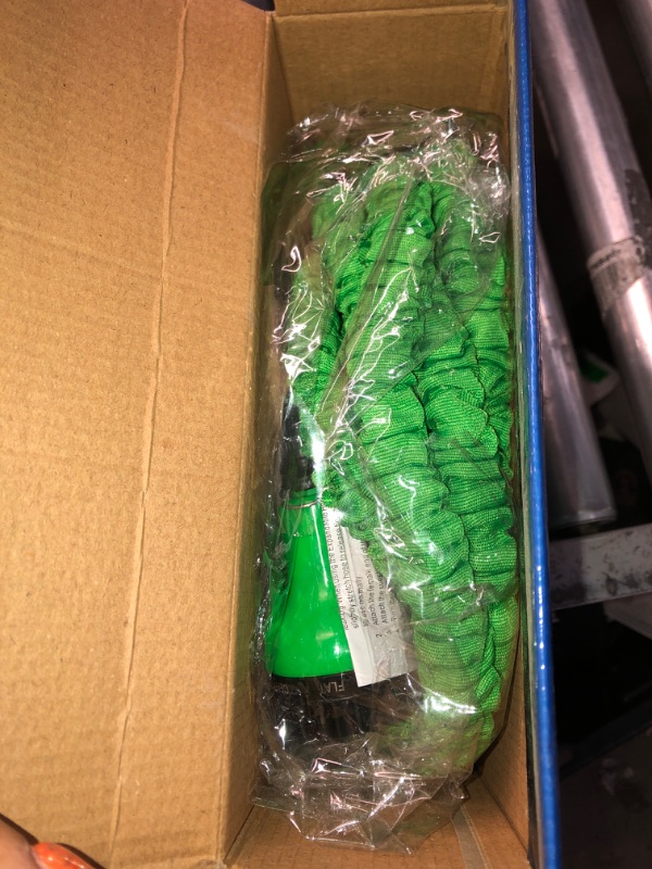 Photo 2 of 100FT MAGIC EXPANDING HOSE KINK AND TANGLE FREE LIGHTWEIGHT EASY RELEASE CONNECTORS NEW IN BOX
