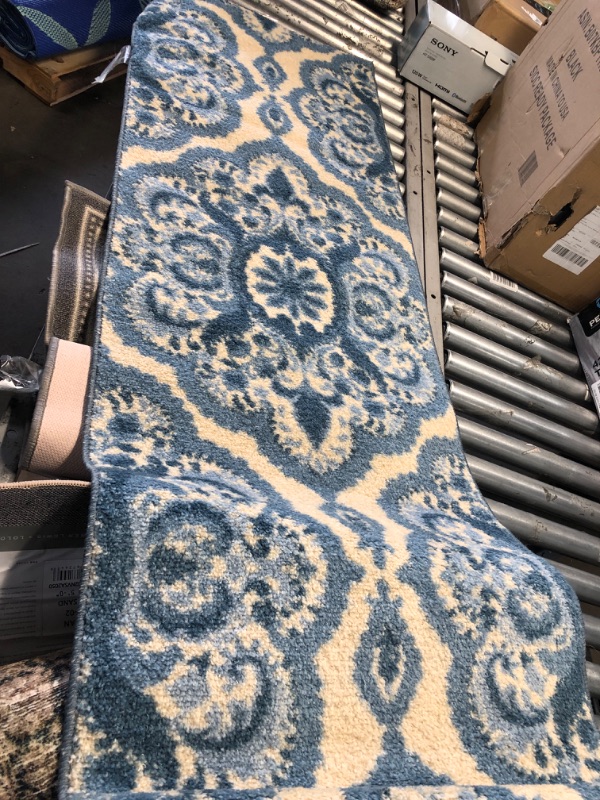 Photo 1 of 2FT X6FT RUNNER RUG 