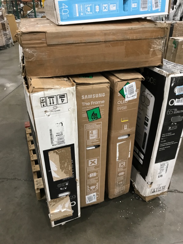 Photo 3 of MIXED PALLET OF DAMAGED TVS**NO REFUNDS**NON FUNCTIONAL SET OF 8**