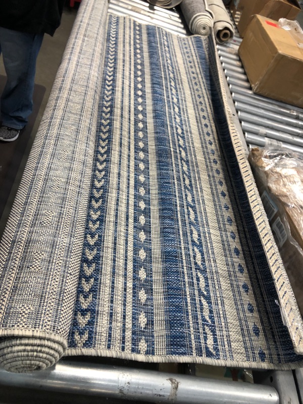 Photo 2 of 5'3 x 7'3 Area Rug Blue and Grey 